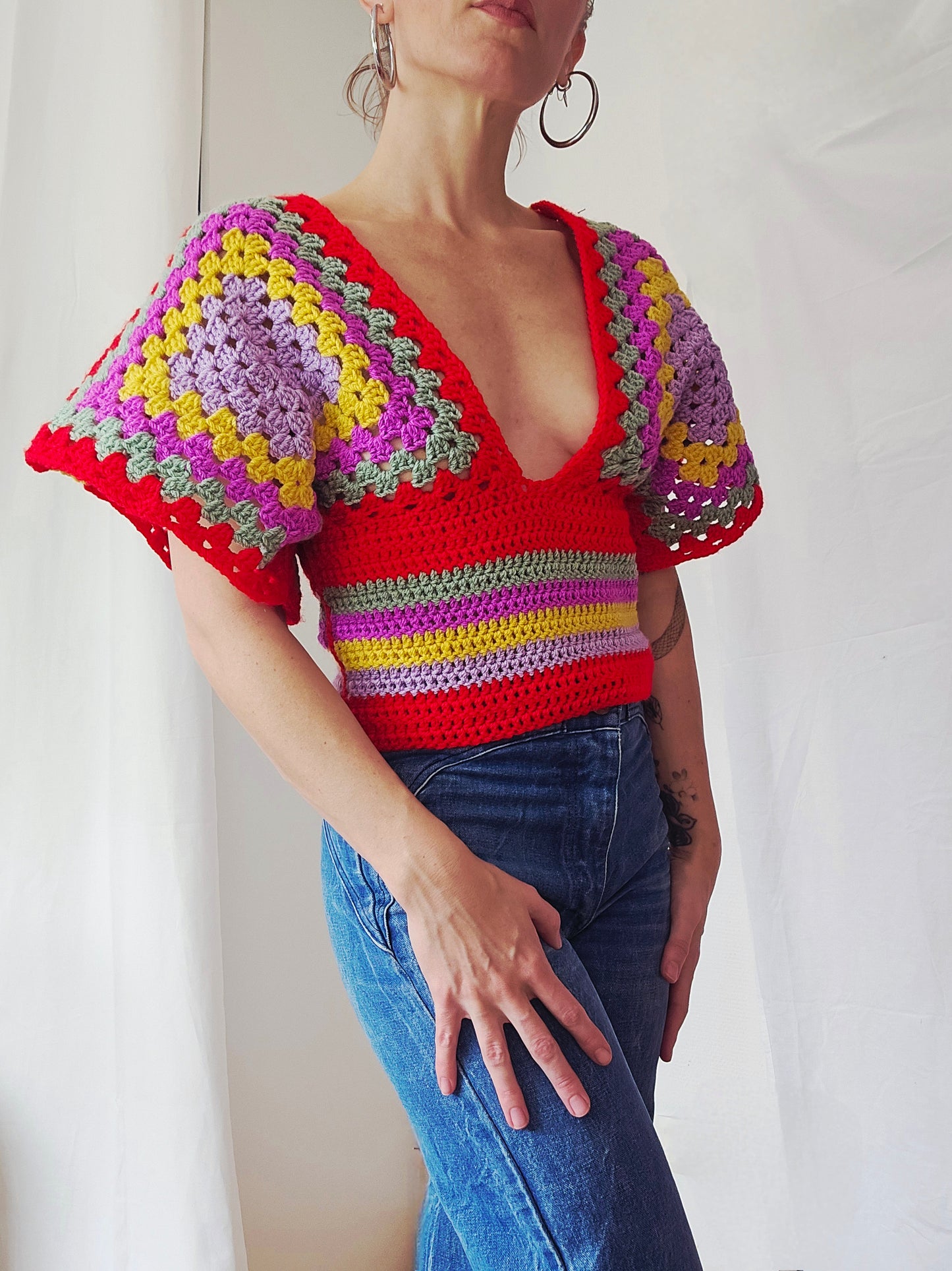 Top en crochet granny square rouge