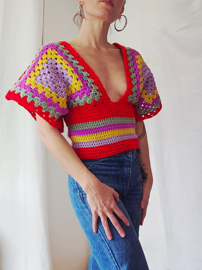 Top en crochet granny square rouge